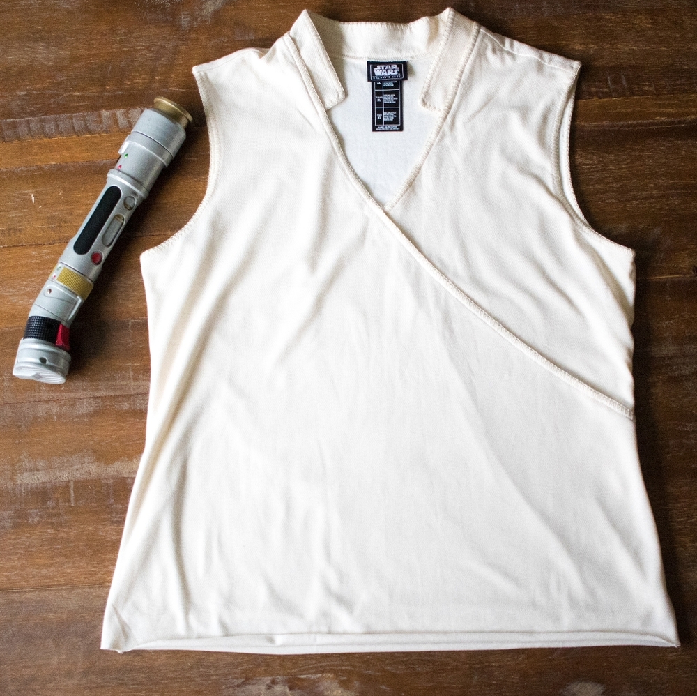 XL Rey Shirt - Star Wars Galaxy's Edge Exclusive